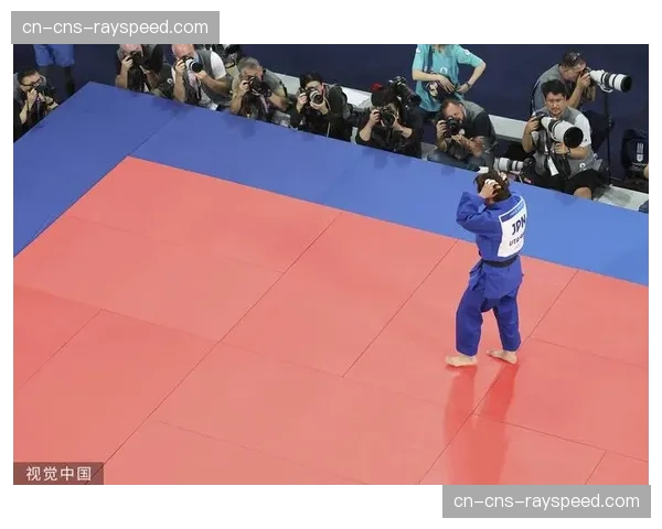 世界柔道大满贯赛：日本选手阿部诗卫冕女子52公斤级冠军